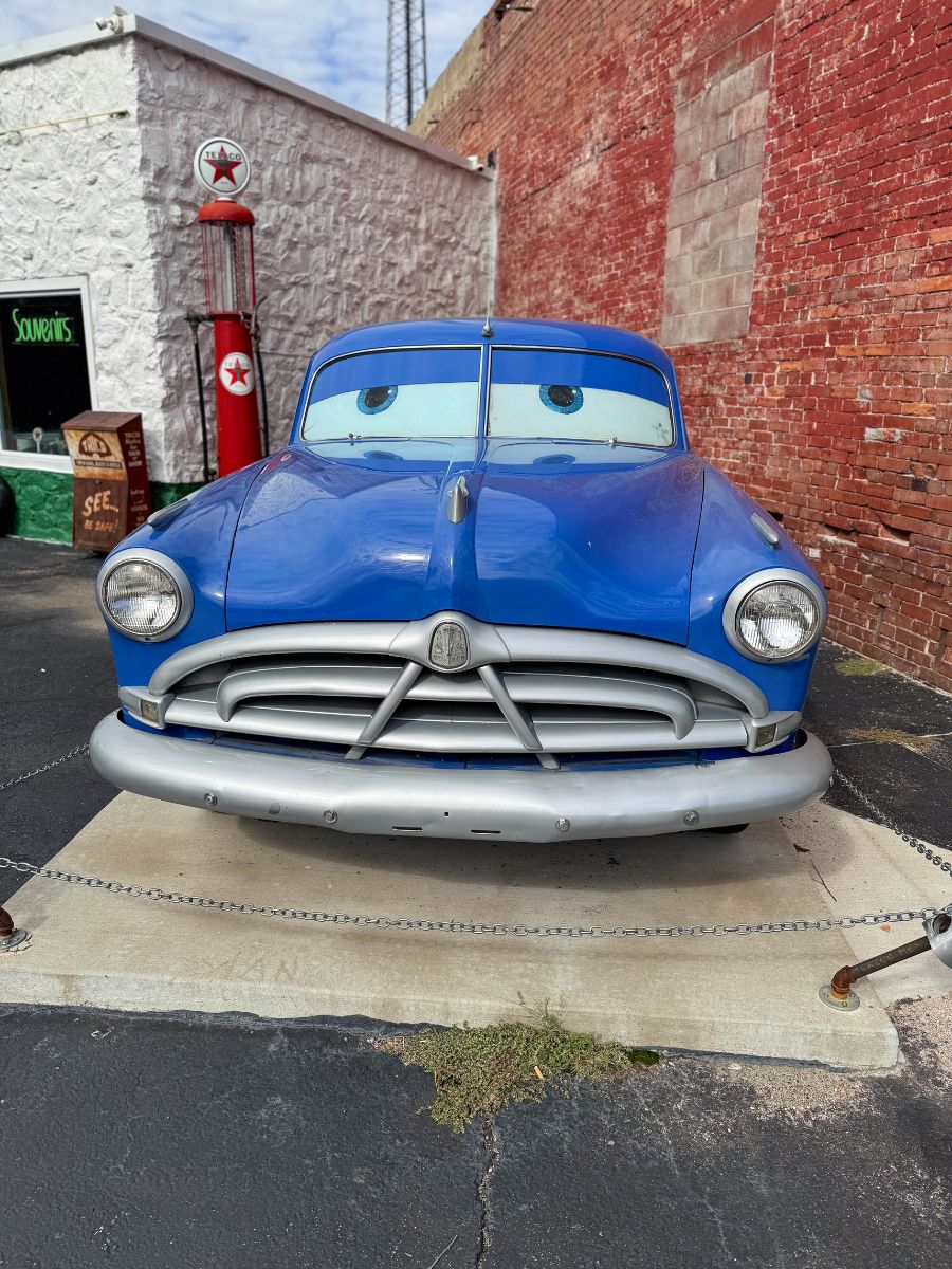 Here's how you can take your kids to see Radiator Springs in real life on Route 66! Lost on 66