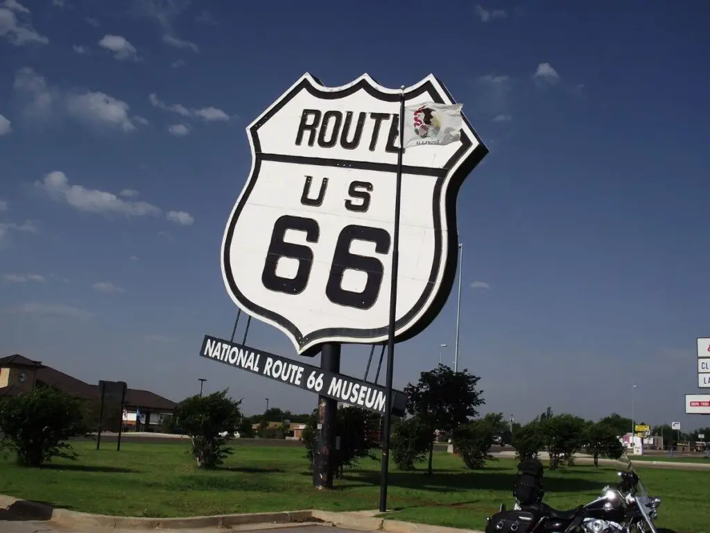 Route 66 museum in Oklahoma through Route 66