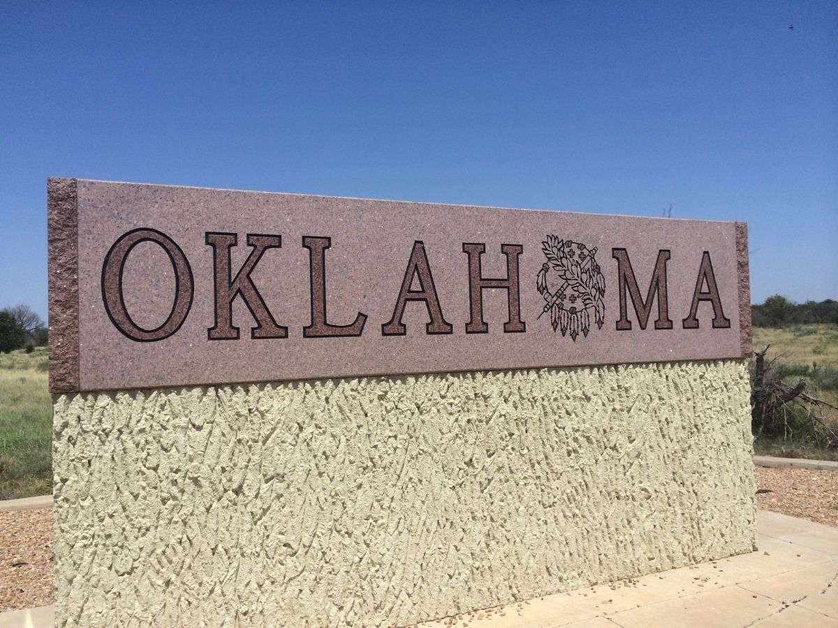 Oklahoma sign on Route 66
